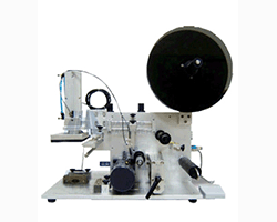 半自動(dòng)扁瓶貼標(biāo)機(jī)